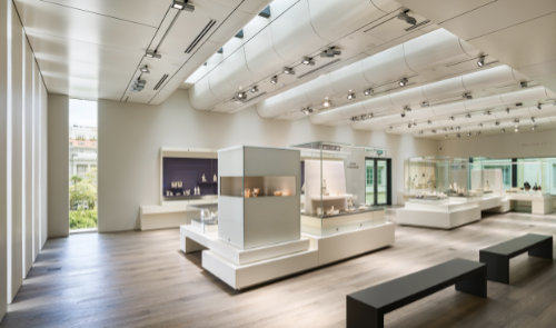 ACM CHINESE CERAMICS GALLERY OPENS 